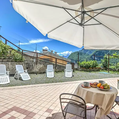 Holiday home Il Giardino In Montagna Family Friendly- Happy Tenno